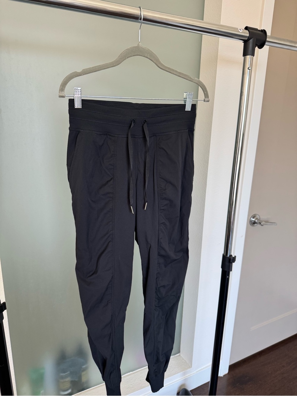 Lululemon Dance Studio Mid-Rise Jogger Black Size XS - Picture 6 of 12